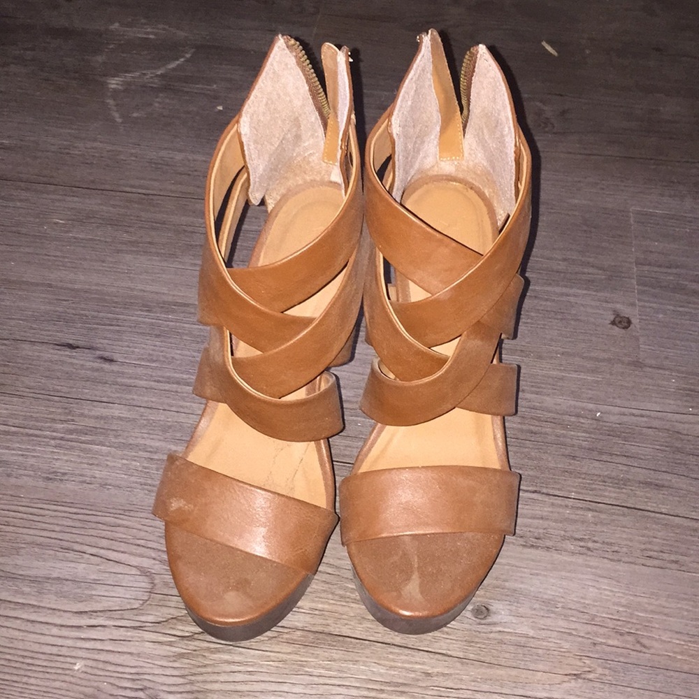 Heels - Picture 1 of 2